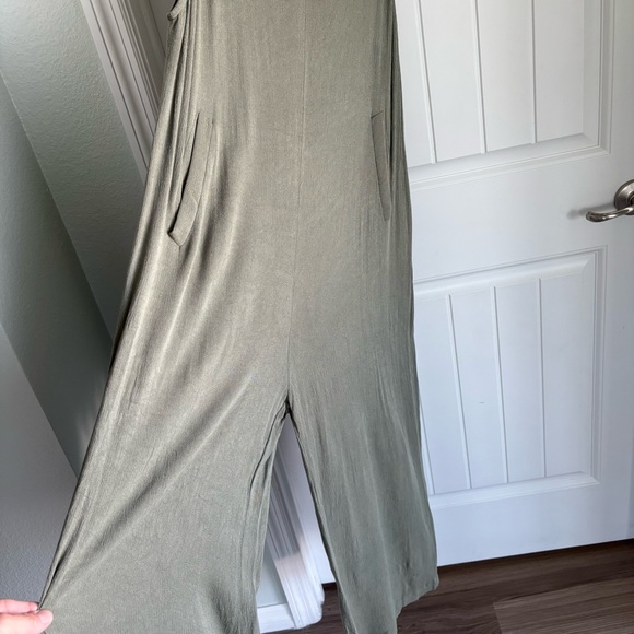 EMERY ROSE Olive Green Wide-Leg Jumpsuit - Size XL - NWT - Picture 2 of 7